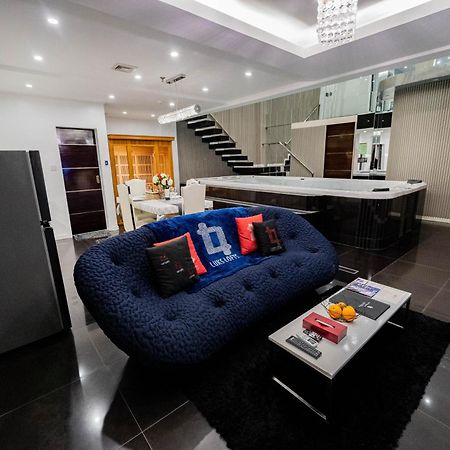 Luks Lofts Hotel & Residences Batangas Esterno foto
