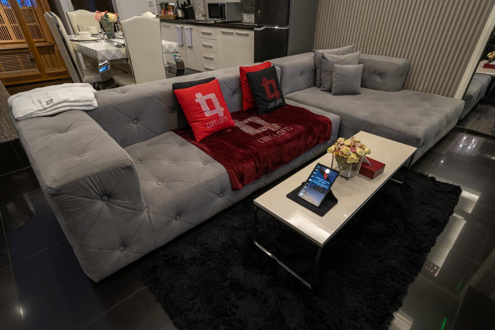 Luks Lofts Hotel & Residences Batangas Esterno foto