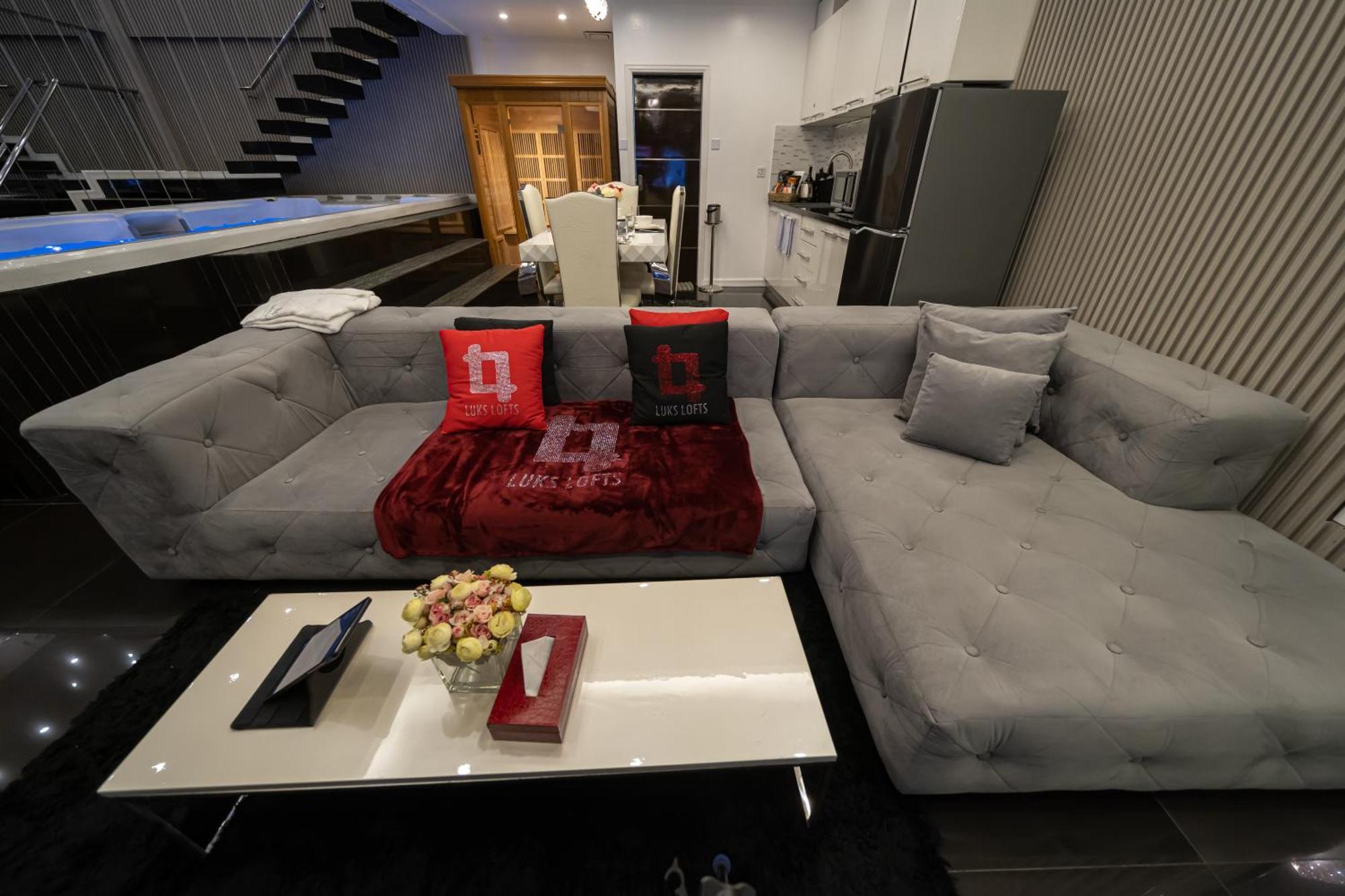 Luks Lofts Hotel & Residences Batangas Esterno foto
