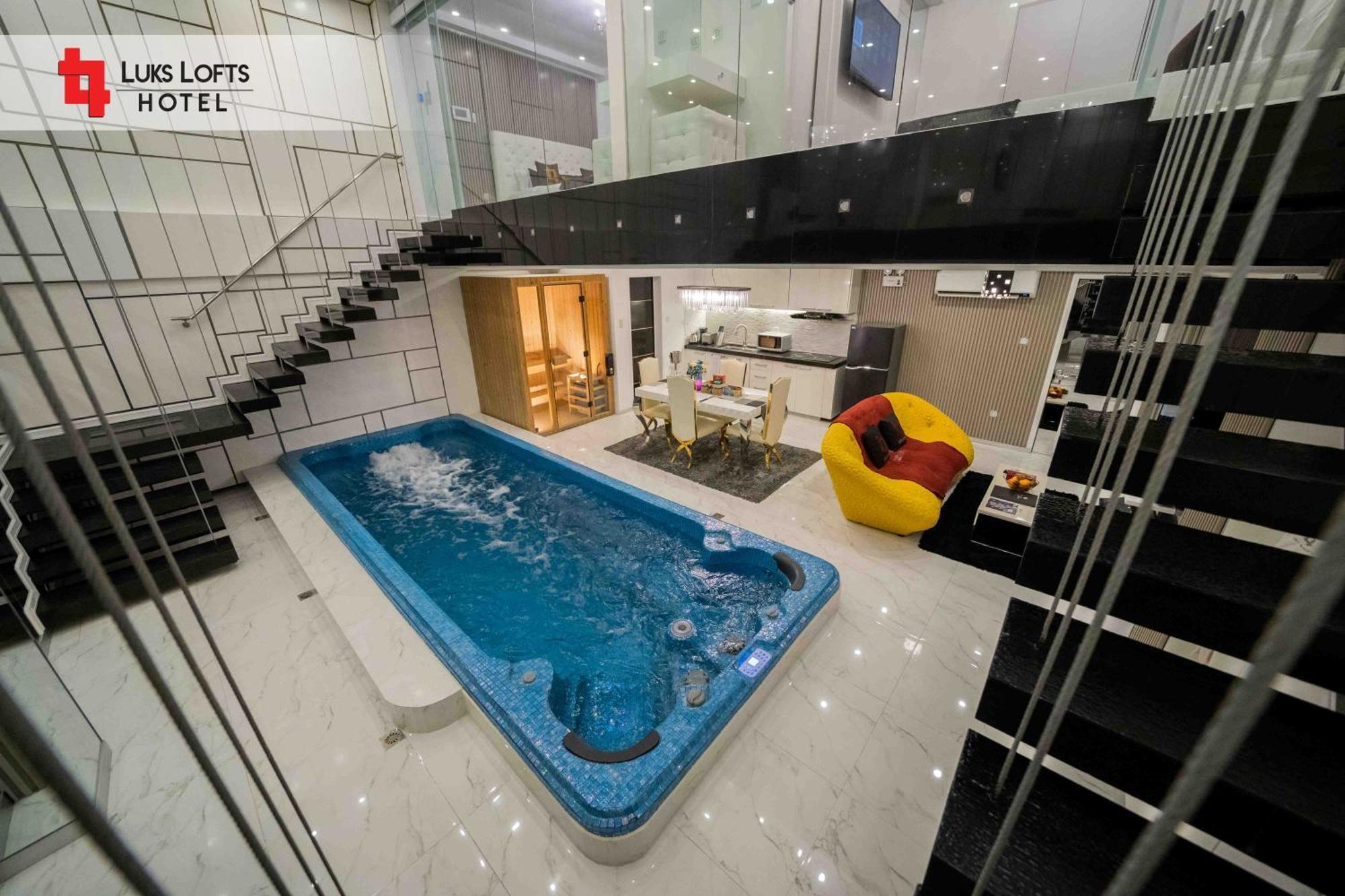 Luks Lofts Hotel & Residences Batangas Esterno foto