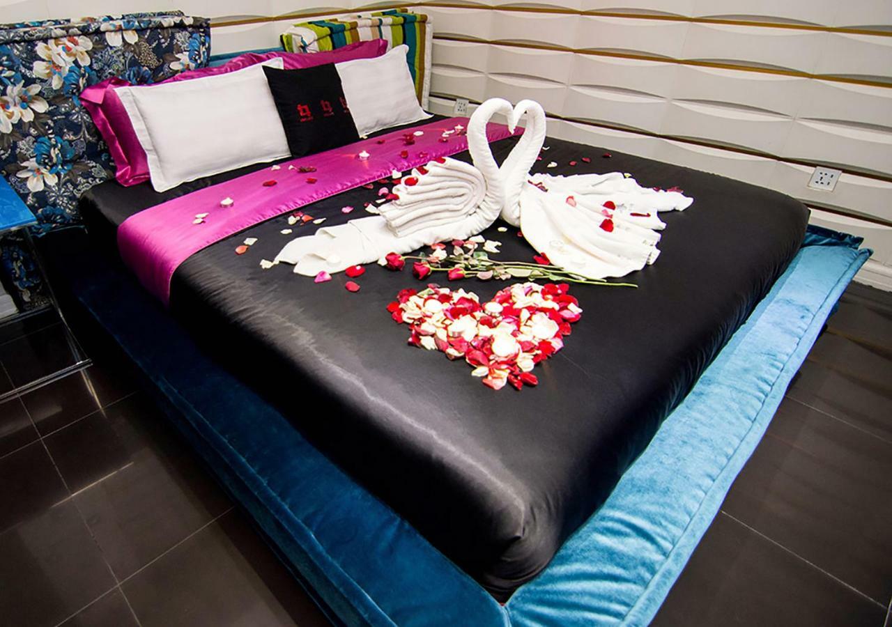 Luks Lofts Hotel & Residences Batangas Esterno foto